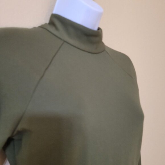 Fabletics Dress Womens Small Green Racquel Back Twist‎ Athleisure Boho Sporty - Picture 11 of 11